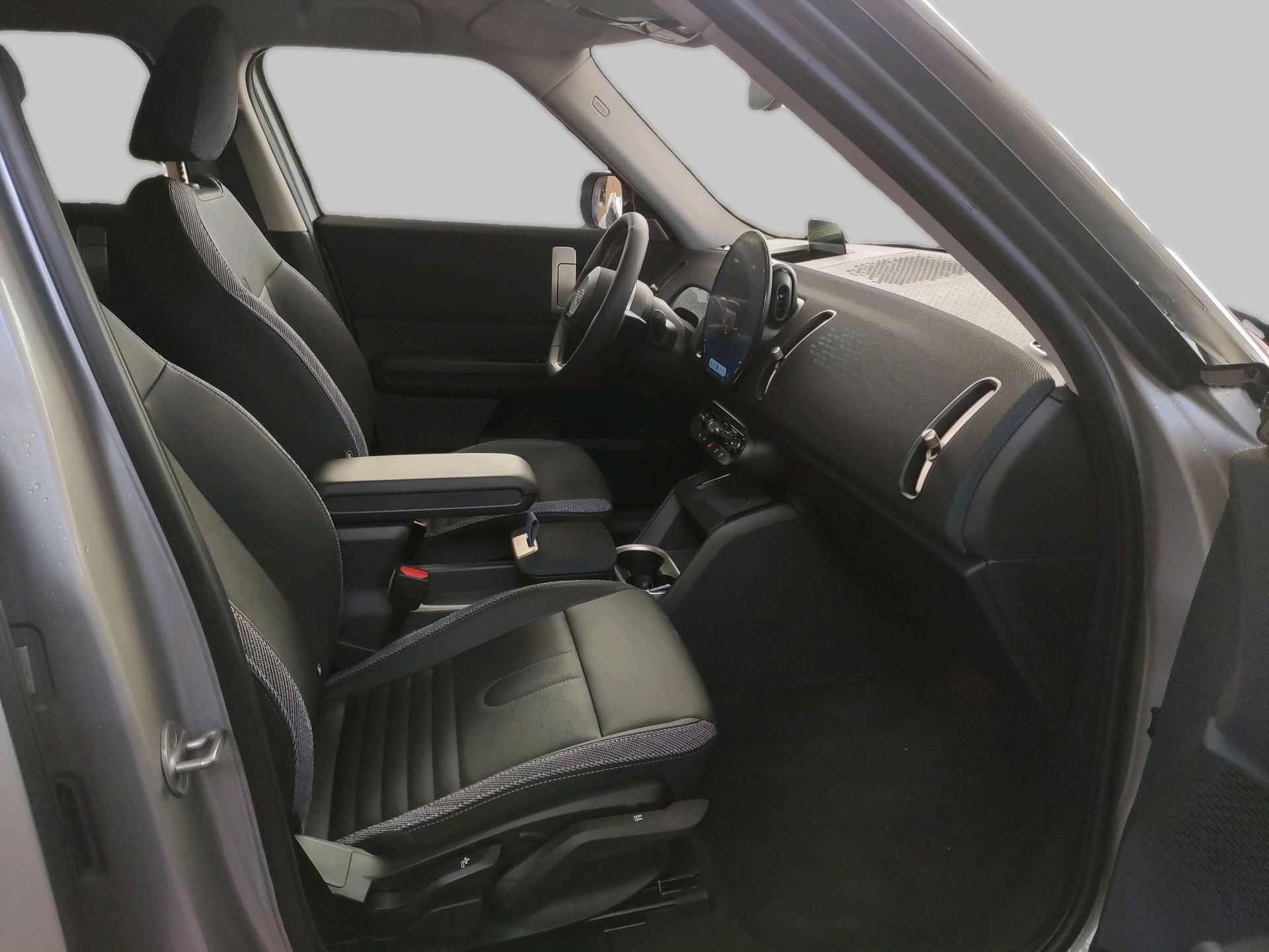 fotoG 8 del MINI MINI Countryman C 125 kW (170 CV) 170cv Gasolina del 2025 en Madrid