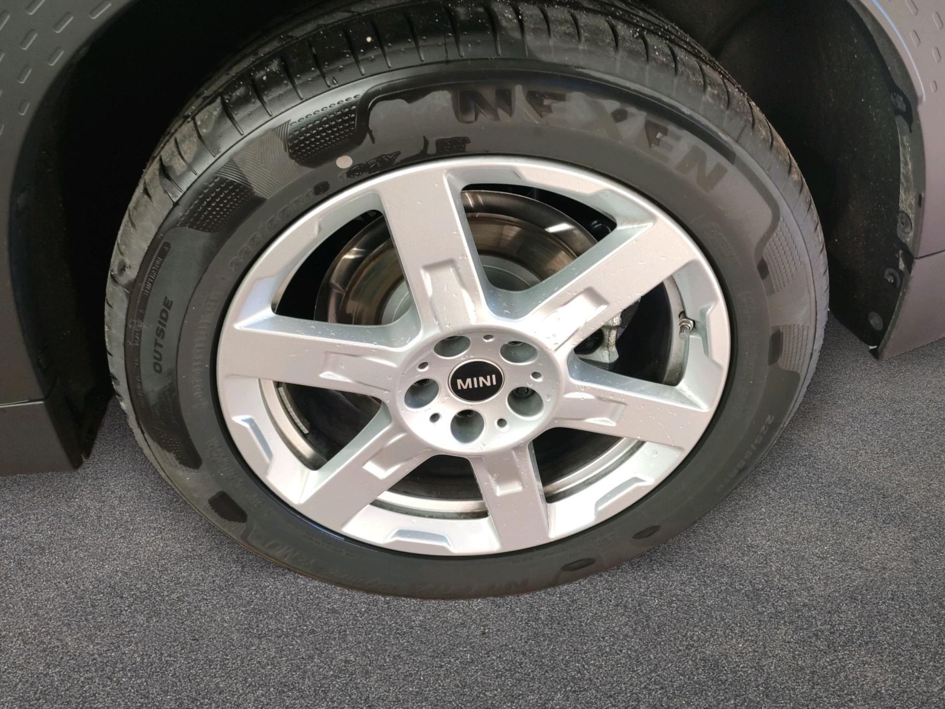 fotoG 11 del MINI MINI Countryman C 125 kW (170 CV) 170cv Gasolina del 2025 en Madrid