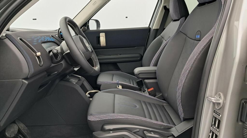 fotoG 8 del MINI MINI Countryman C 125 kW (170 CV) 170cv Gasolina del 2025 en Madrid