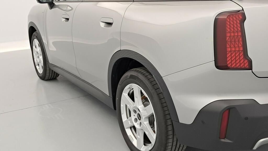 fotoG 17 del MINI MINI Countryman C 125 kW (170 CV) 170cv Gasolina del 2025 en Madrid