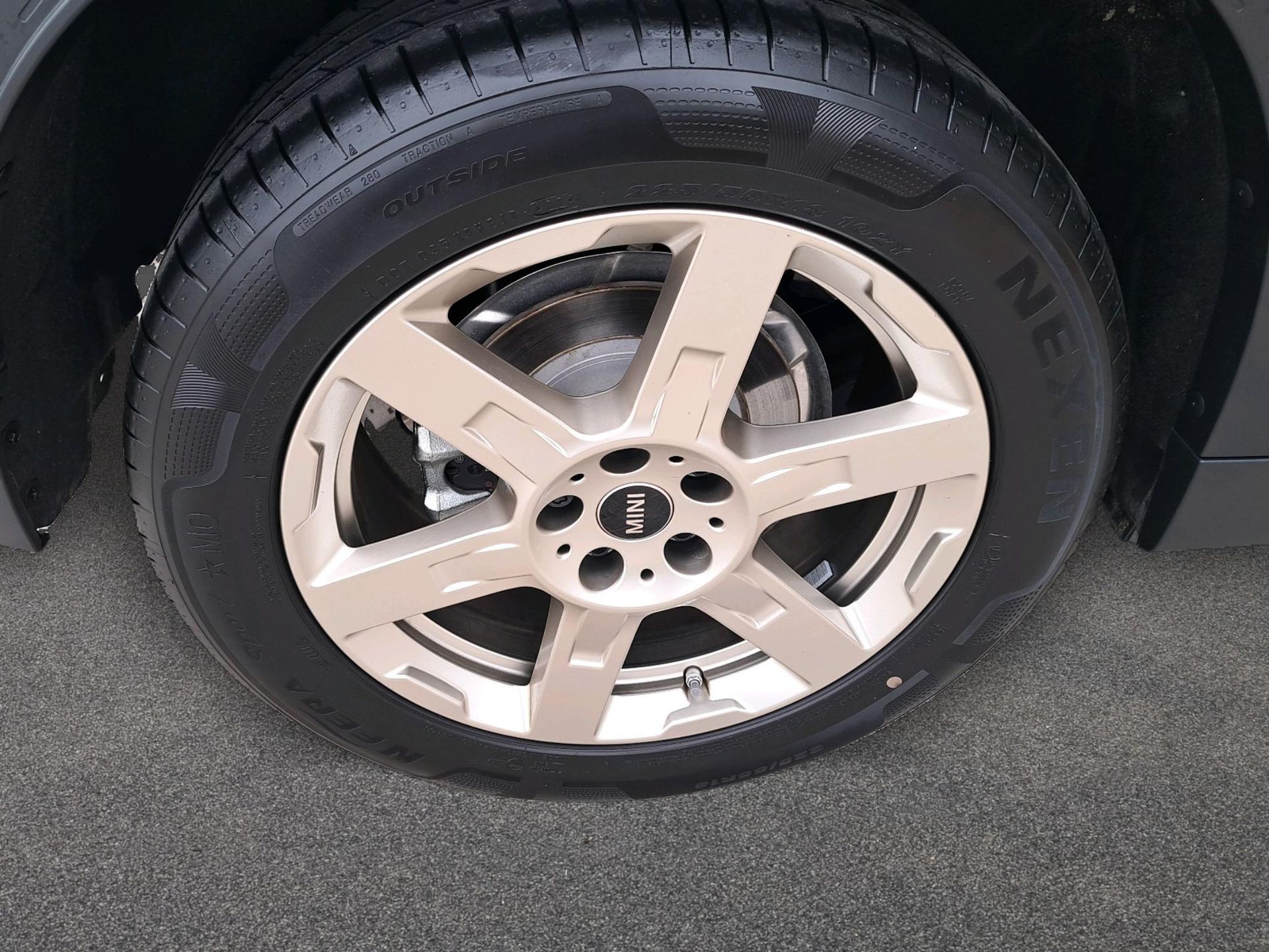 fotoG 12 del MINI MINI Countryman C 125 kW (170 CV) 170cv Gasolina del 2025 en Madrid