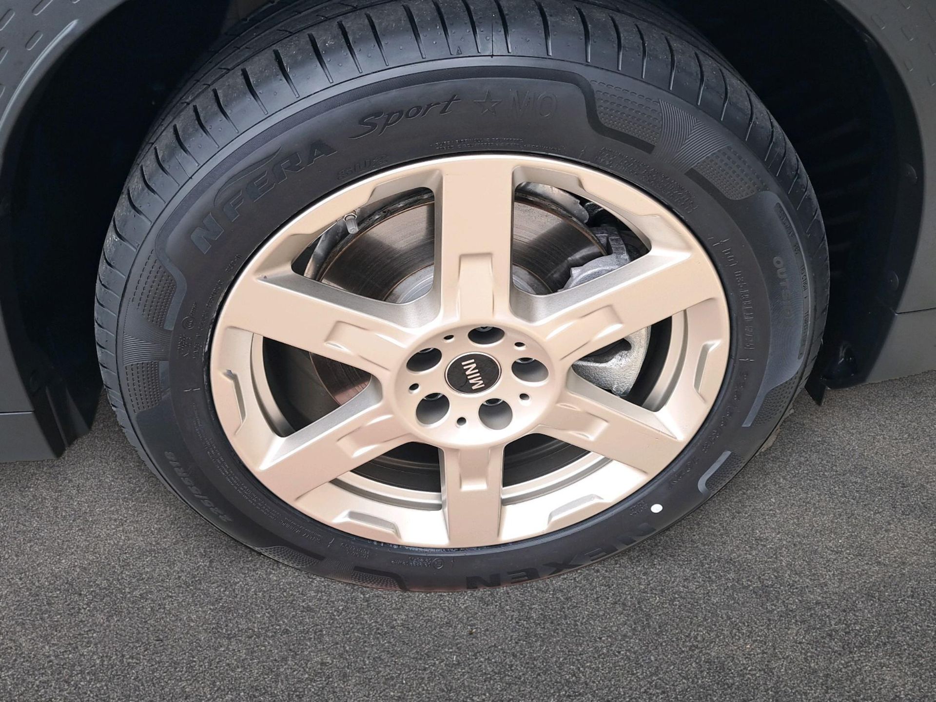 fotoG 11 del MINI MINI Countryman C 125 kW (170 CV) 170cv Gasolina del 2025 en Madrid