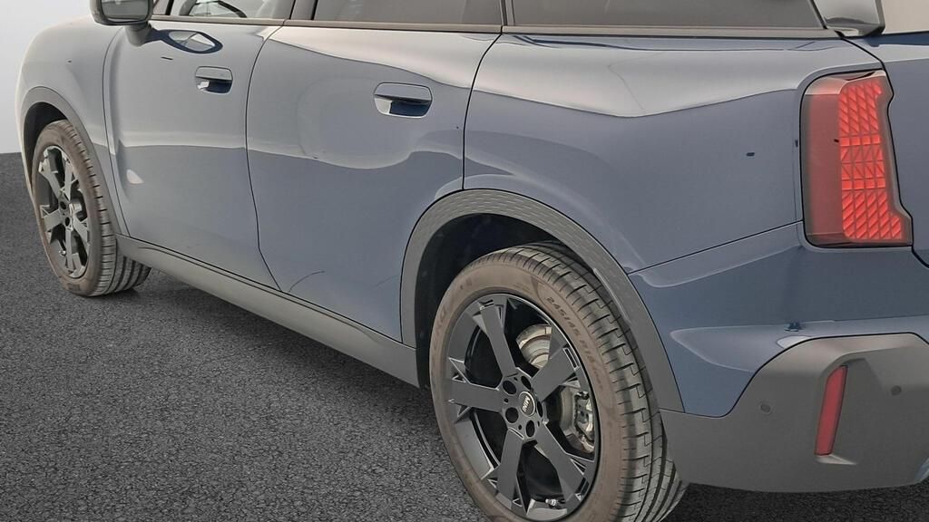 fotoG 18 del Mini MINI Countryman C 170cv Gasolina del 2025 en Madrid