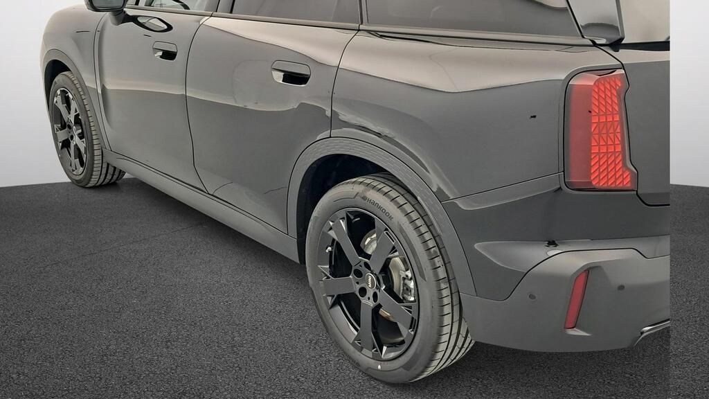 fotoG 16 del MINI MINI Countryman C 125 kW (170 CV) 170cv Gasolina del 2025 en Madrid