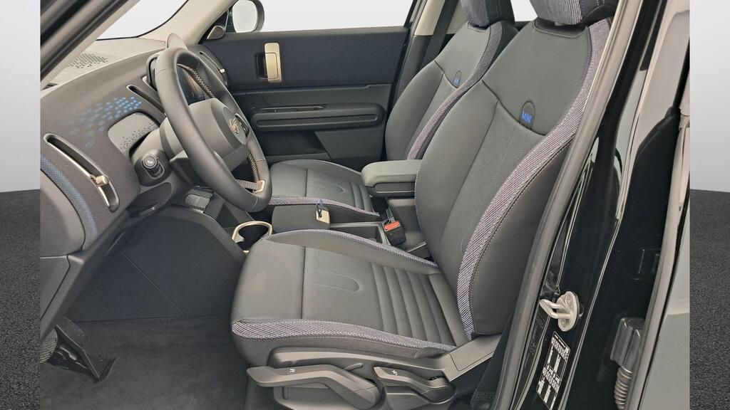 fotoG 8 del MINI MINI Countryman C 125 kW (170 CV) 170cv Gasolina del 2025 en Madrid