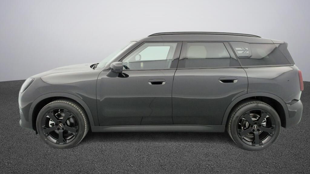 fotoG 3 del MINI MINI Countryman C 125 kW (170 CV) 170cv Gasolina del 2025 en Madrid