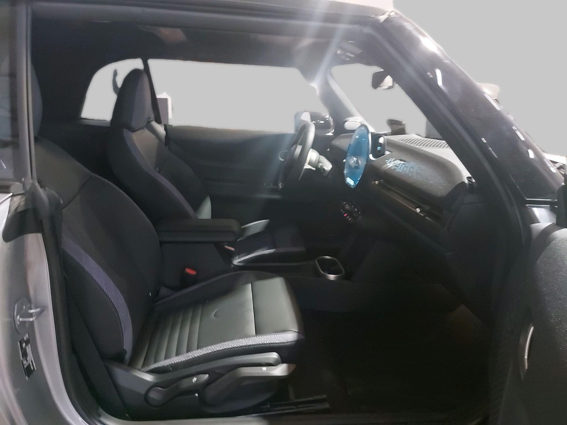 fotoG 8 del MINI MINI Cooper Cabrio C 120 kW (163 CV) 163cv Gasolina del 2025 en Madrid