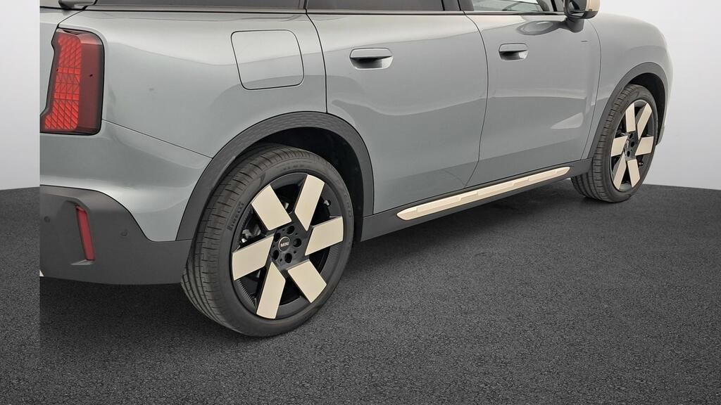 fotoG 17 del MINI MINI Countryman D 120 kW (163 CV) 163cv Diésel del 2025 en Madrid