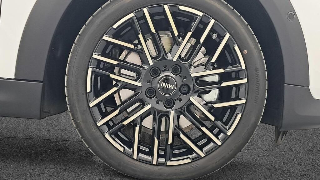 fotoG 13 del Mini MINI Cooper Cabrio MINI Cooper C Cabrio 163cv Gasolina del 2025 en Madrid