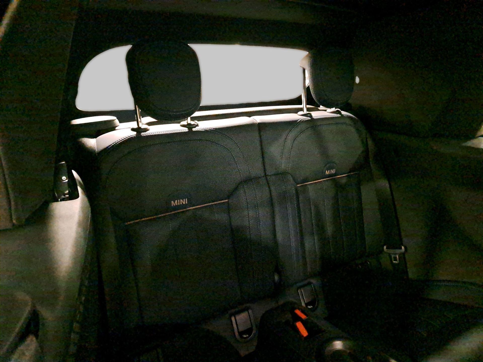 fotoG 9 del MINI MINI Cabrio Cooper C 120 kW (163 CV) 163cv Gasolina del 2025 en Madrid