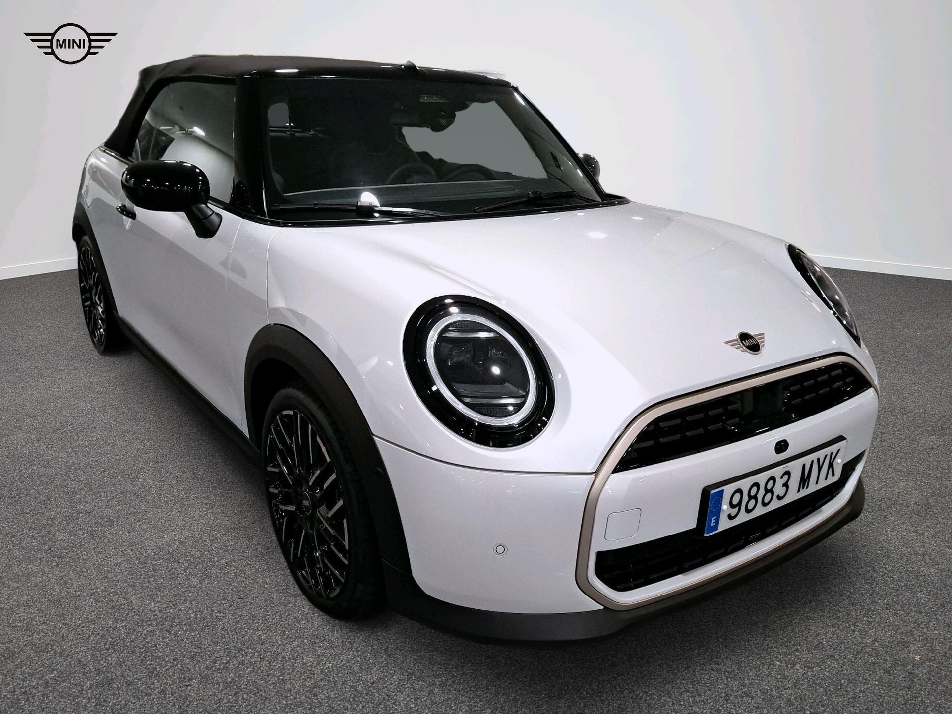 fotoG 15 del MINI MINI Cabrio Cooper C 120 kW (163 CV) 163cv Gasolina del 2025 en Madrid