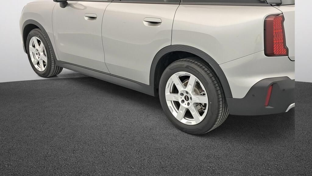 fotoG 17 del MINI MINI Countryman C 125 kW (170 CV) 170cv Gasolina del 2025 en Madrid