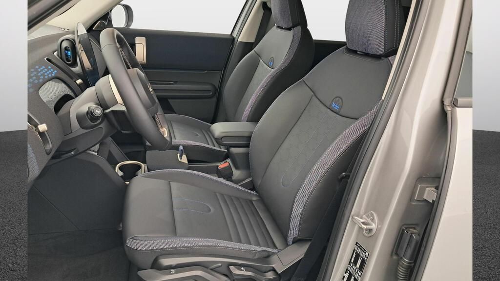 fotoG 8 del MINI MINI Countryman C 125 kW (170 CV) 170cv Gasolina del 2025 en Madrid