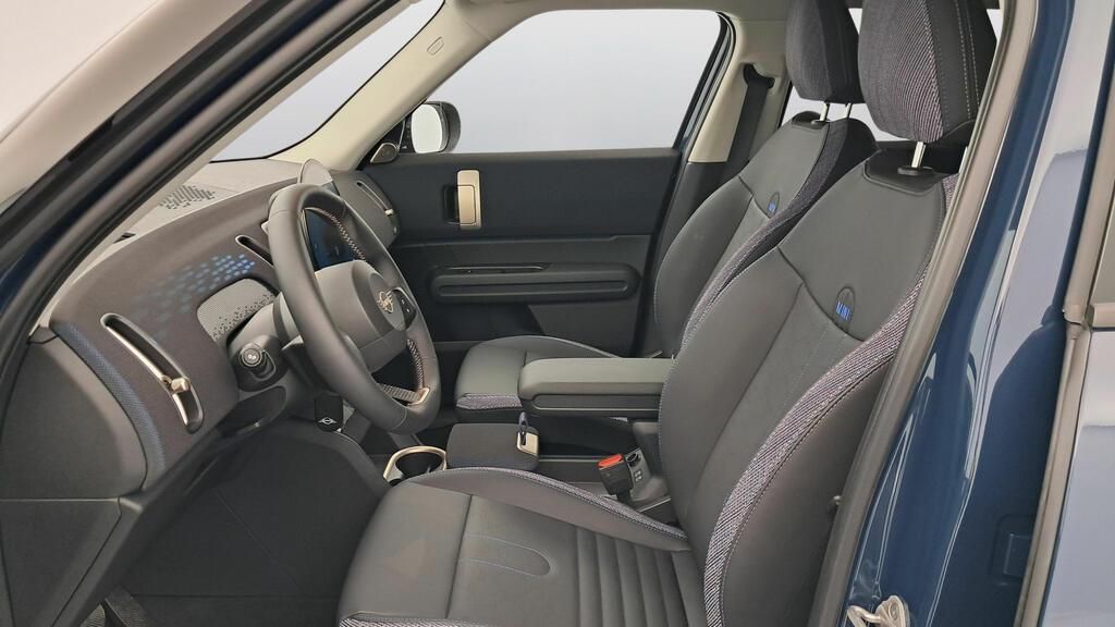 fotoG 8 del MINI MINI Countryman C 125 kW (170 CV) 170cv Gasolina del 2025 en Madrid