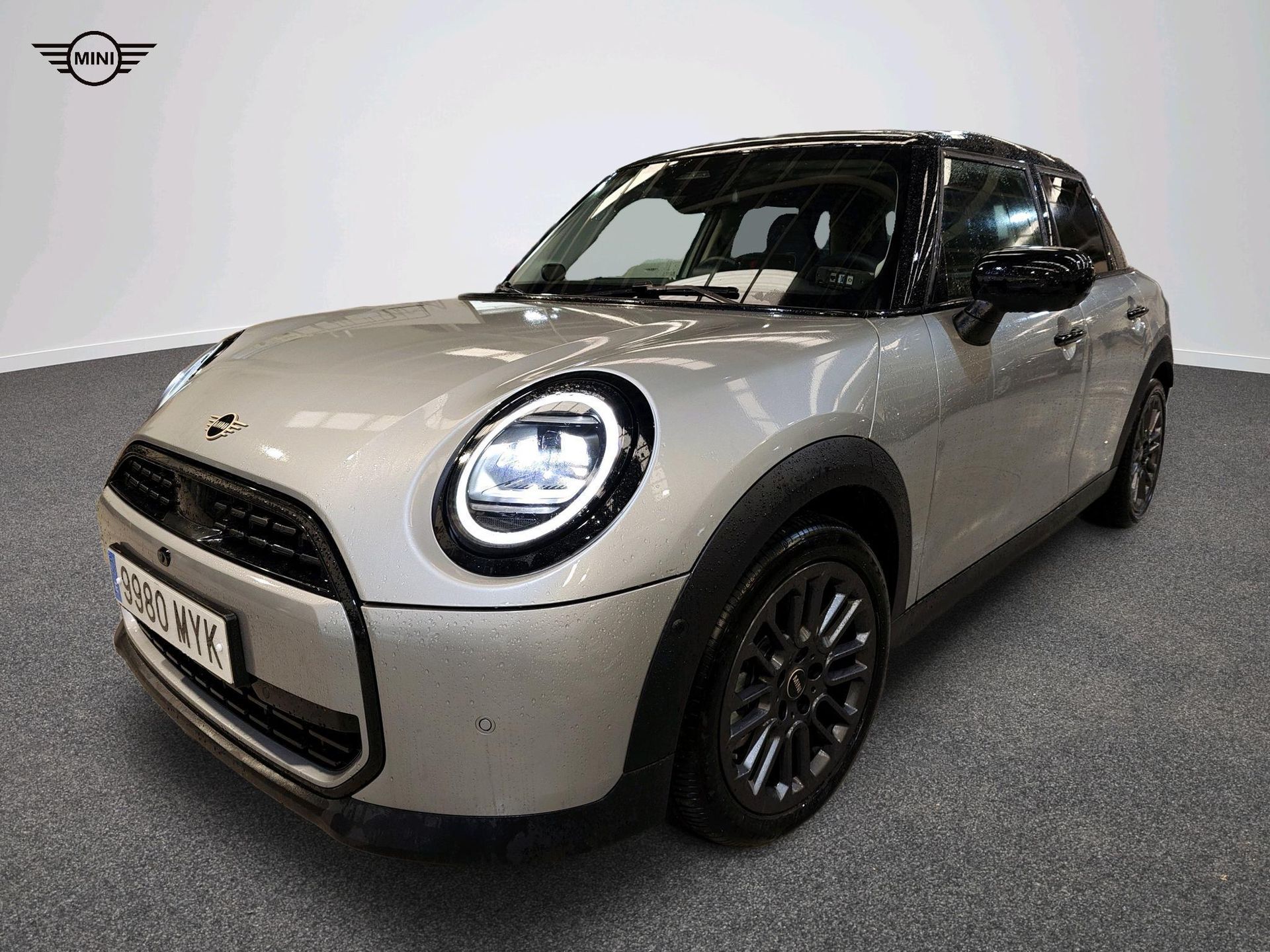 Fotos de MINI 5 Puertas Cooper C 115 kW (156 CV)