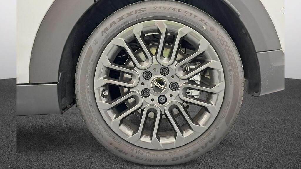 fotoG 11 del MINI MINI 5 Puertas Cooper C 115 kW (156 CV) 156cv Gasolina del 2025 en Madrid