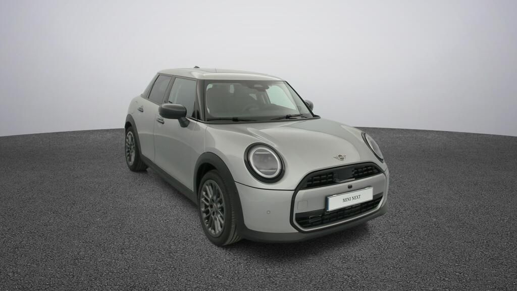 fotoG 15 del MINI MINI 5 Puertas Cooper C 115 kW (156 CV) 156cv Gasolina del 2025 en Madrid