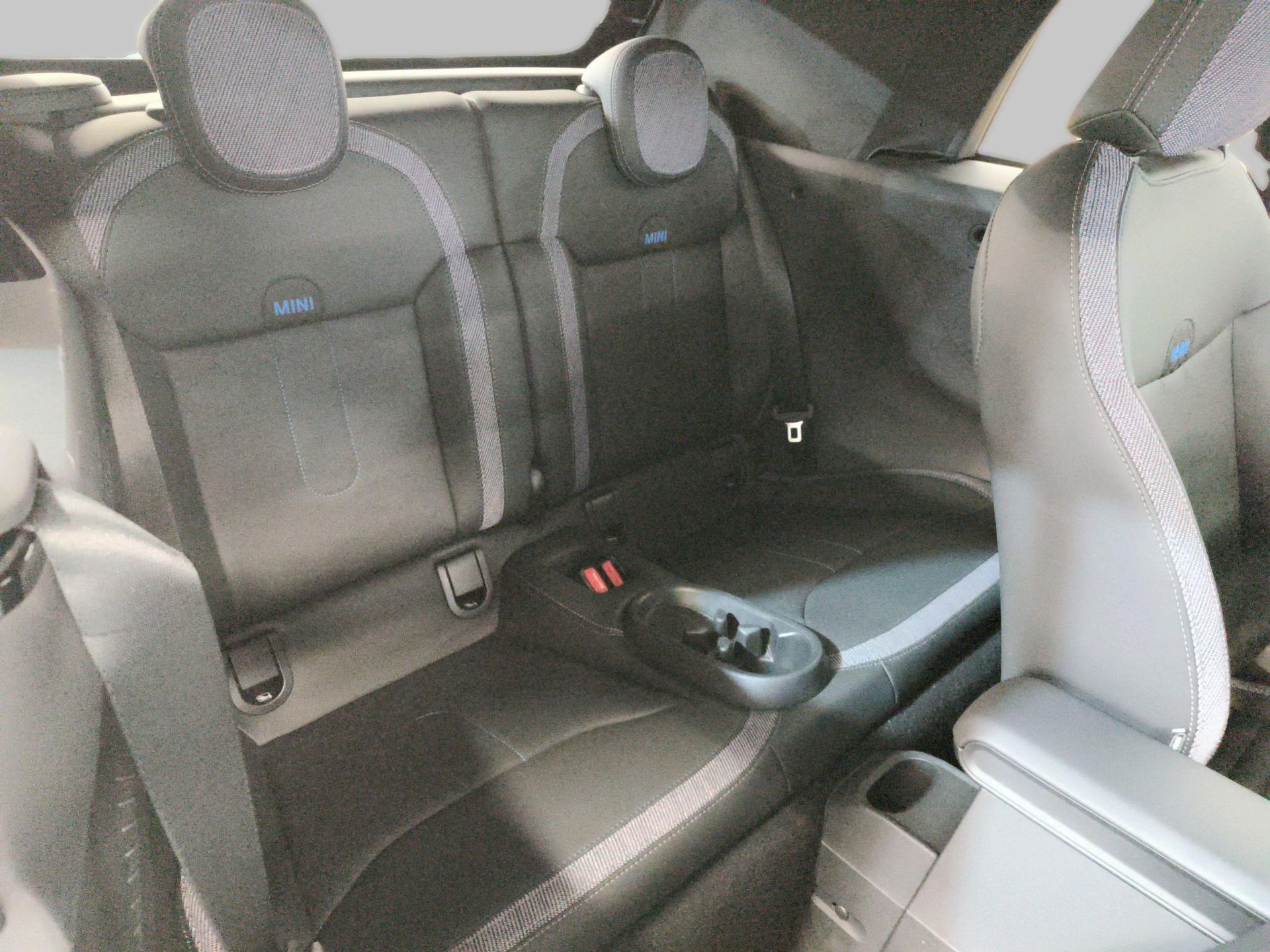 fotoG 9 del MINI MINI Cabrio Cooper S 150 kW (204 CV) 204cv Gasolina del 2025 en Madrid