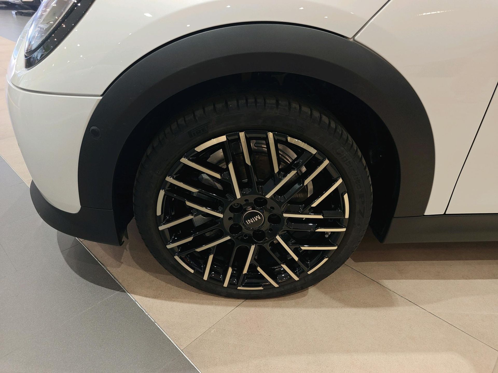 fotoG 13 del MINI MINI Cabrio Cooper S 150 kW (204 CV) 204cv Gasolina del 2025 en Madrid