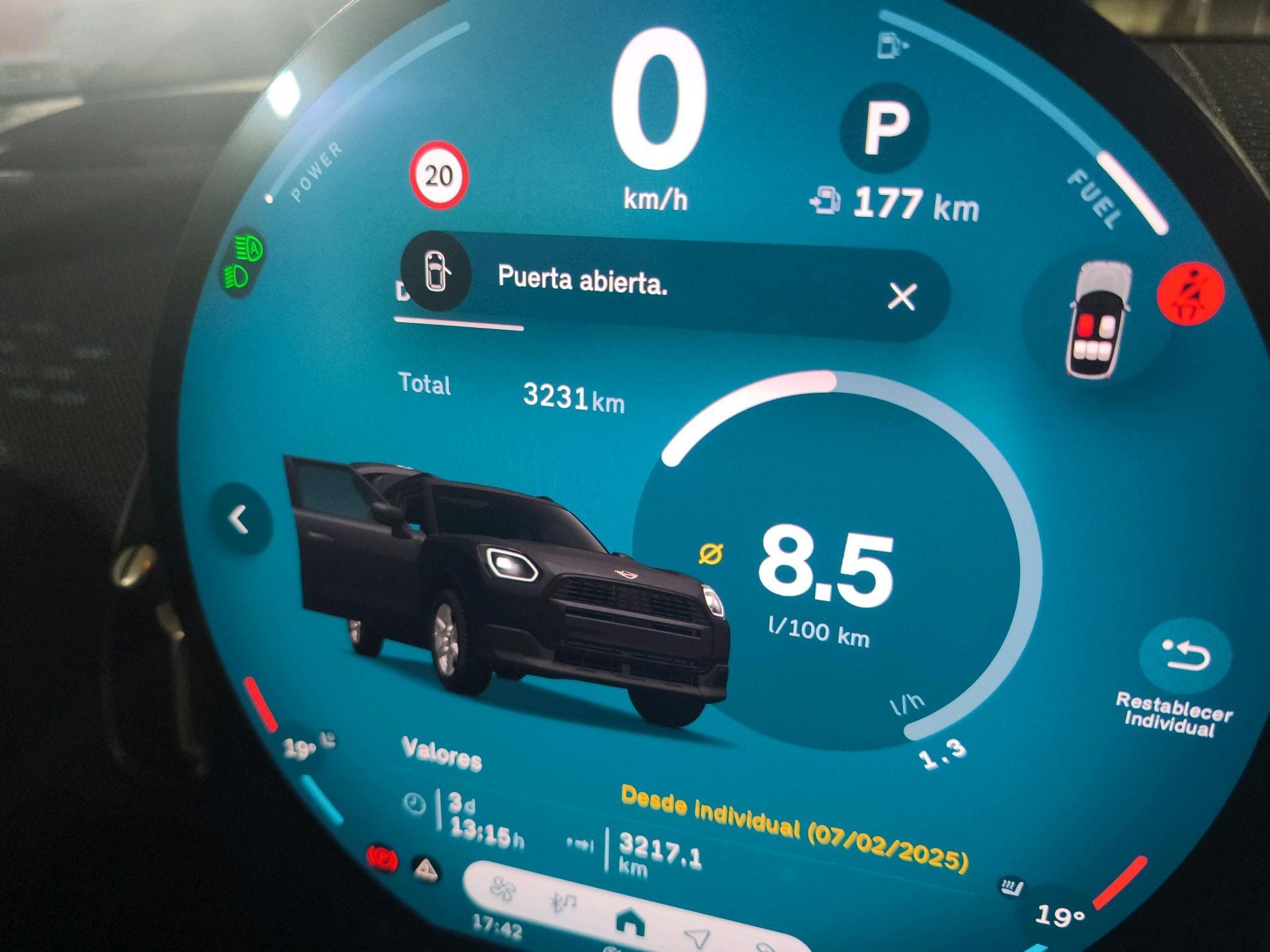 fotoG 10 del MINI MINI Countryman C 125 kW (170 CV) 170cv Gasolina del 2025 en Madrid