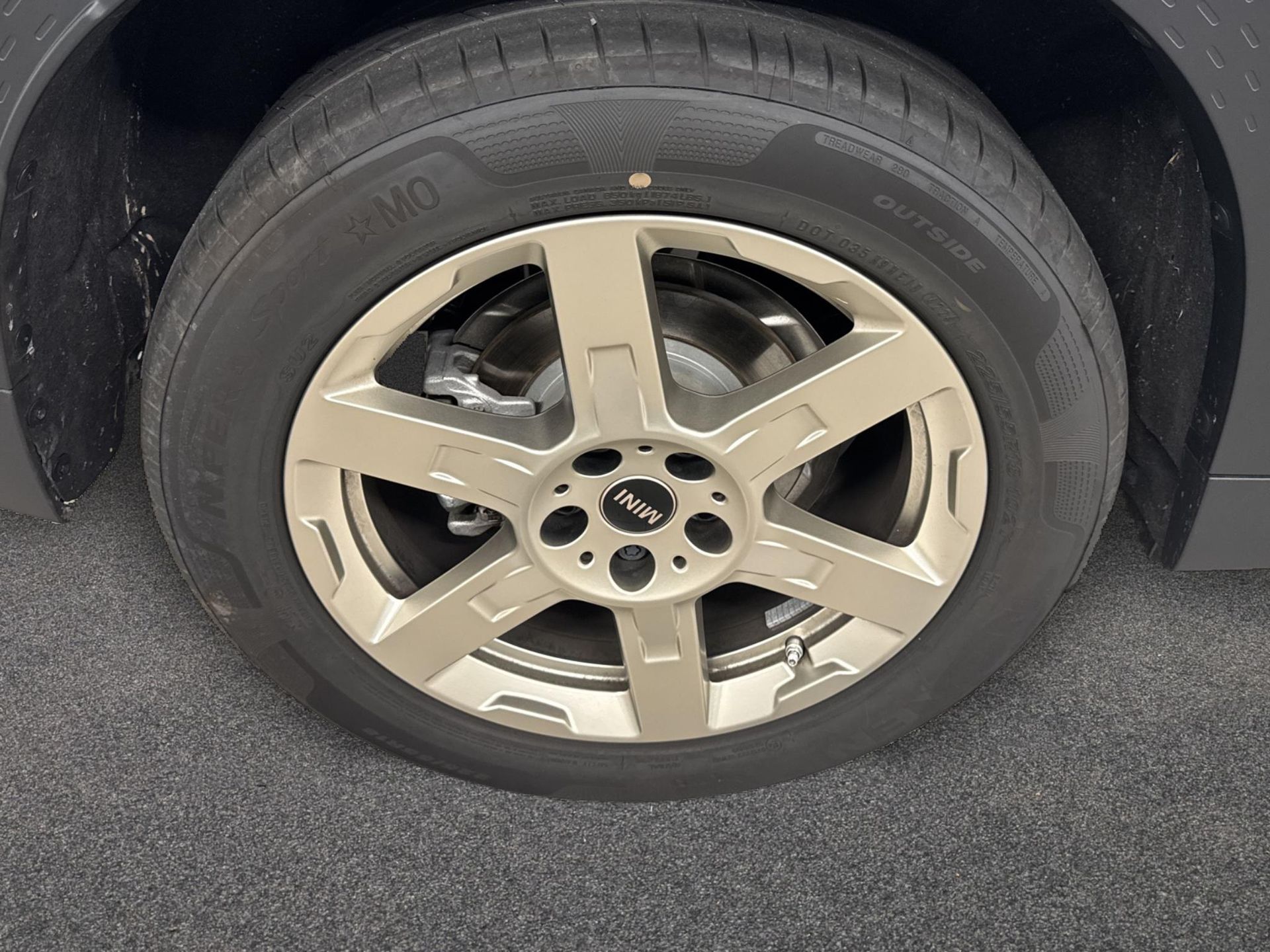 fotoG 12 del MINI MINI Countryman C 125 kW (170 CV) 170cv Gasolina del 2025 en Madrid