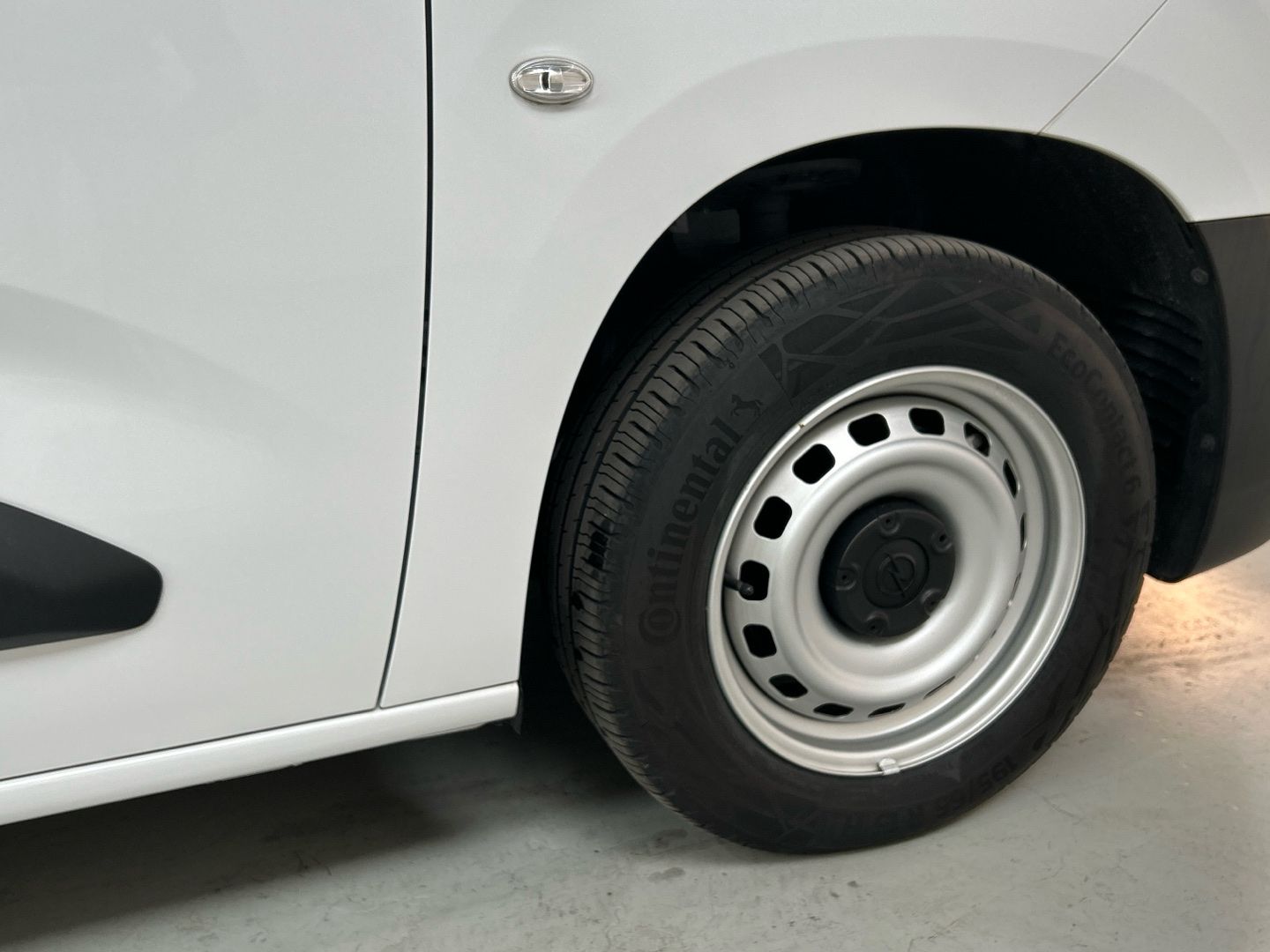Imatge del vehicle 46