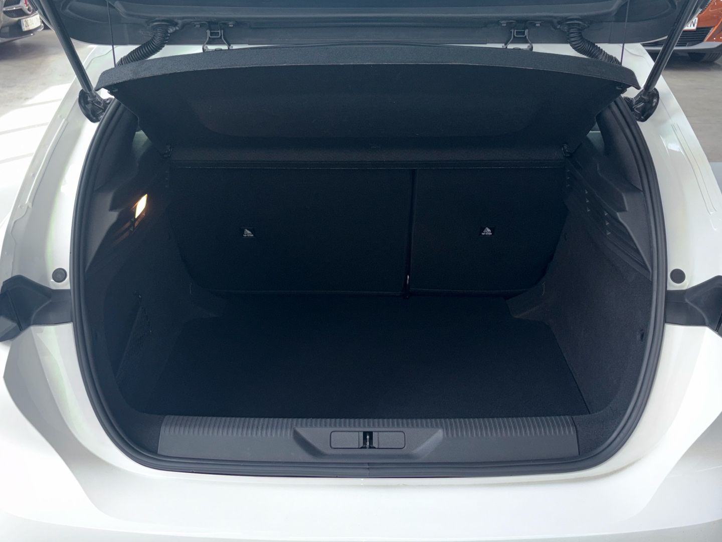 Imatge del vehicle 6