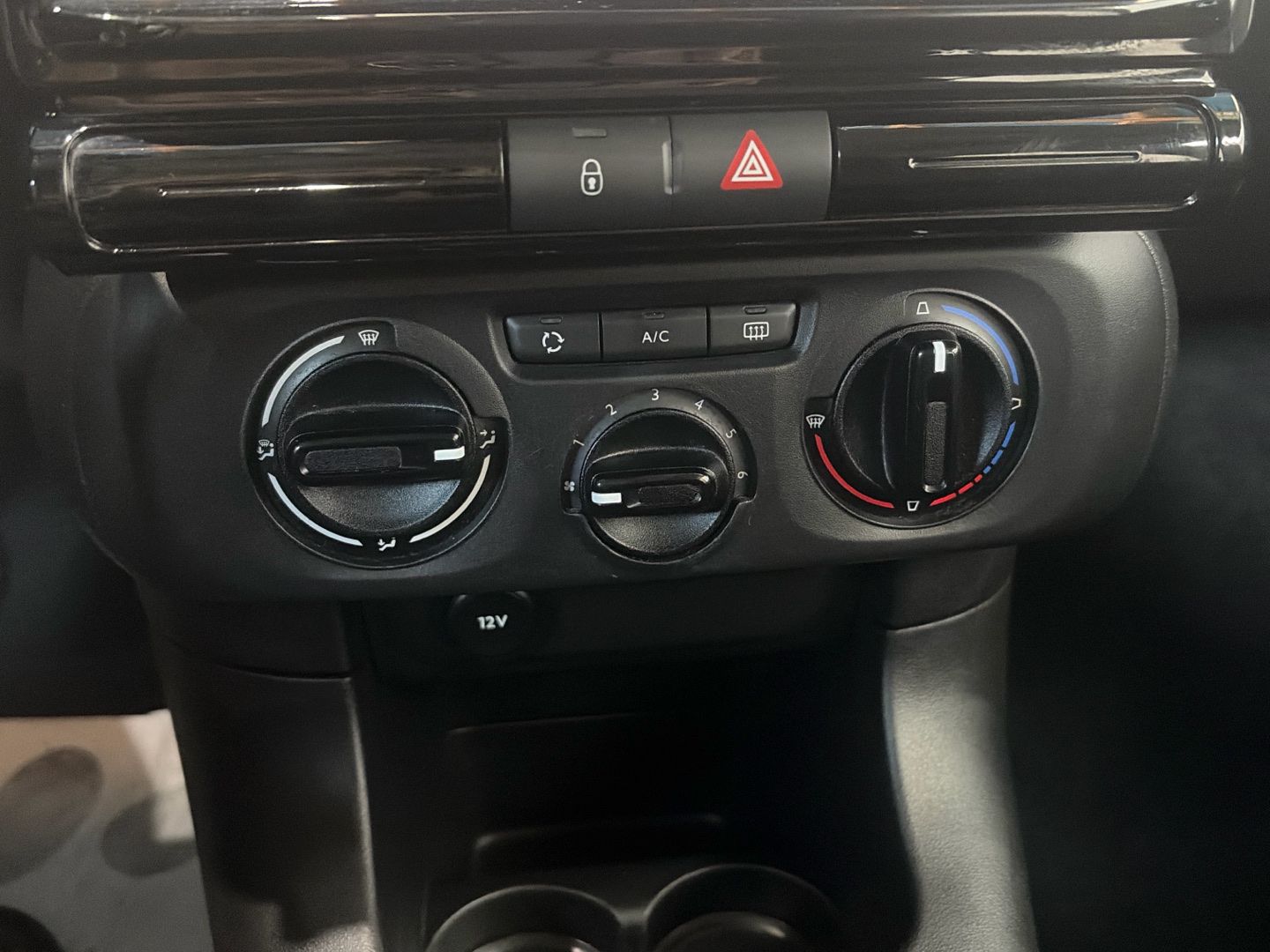 Imatge del vehicle 24