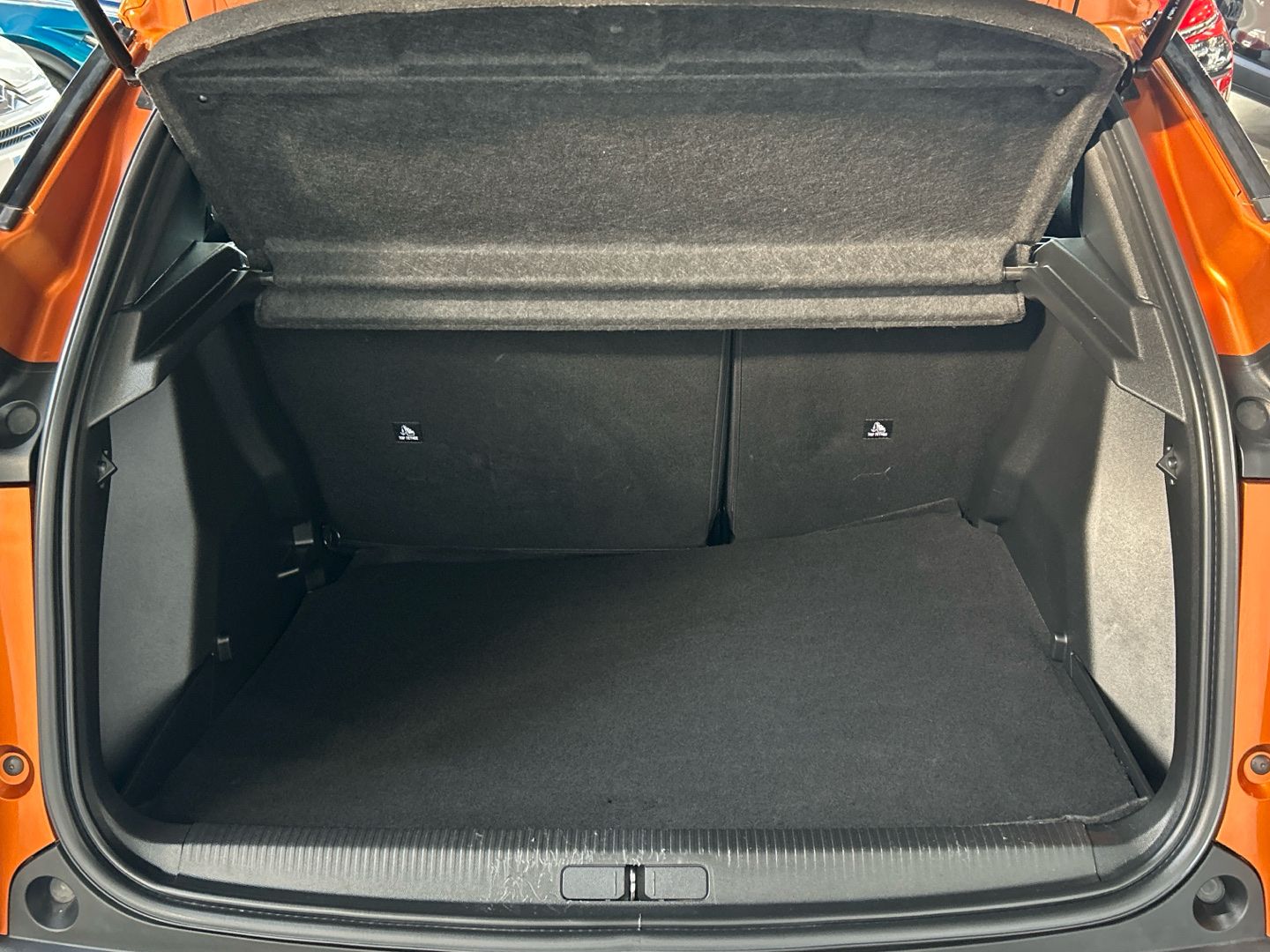 Imatge del vehicle 6
