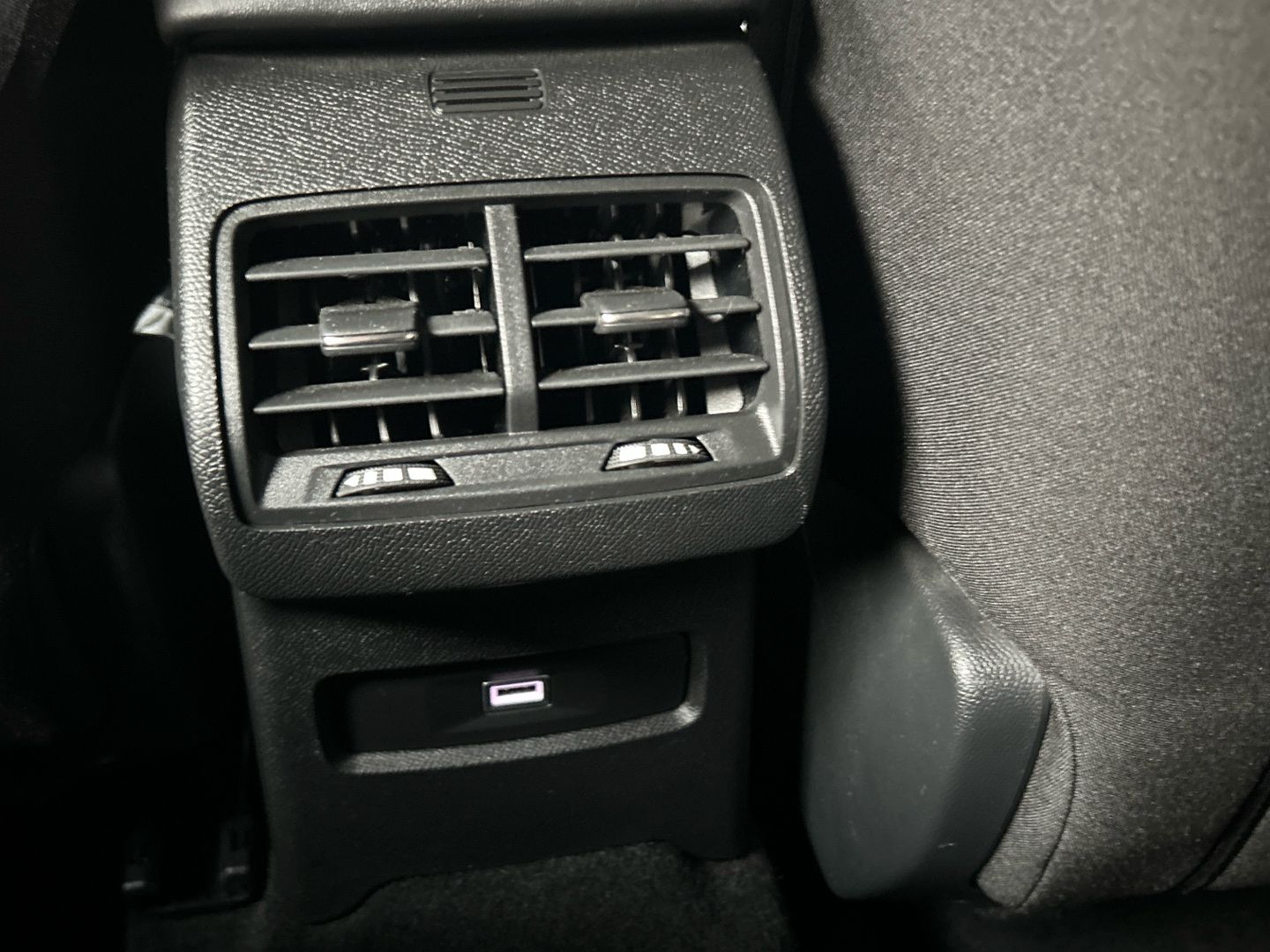 Imatge del vehicle 56