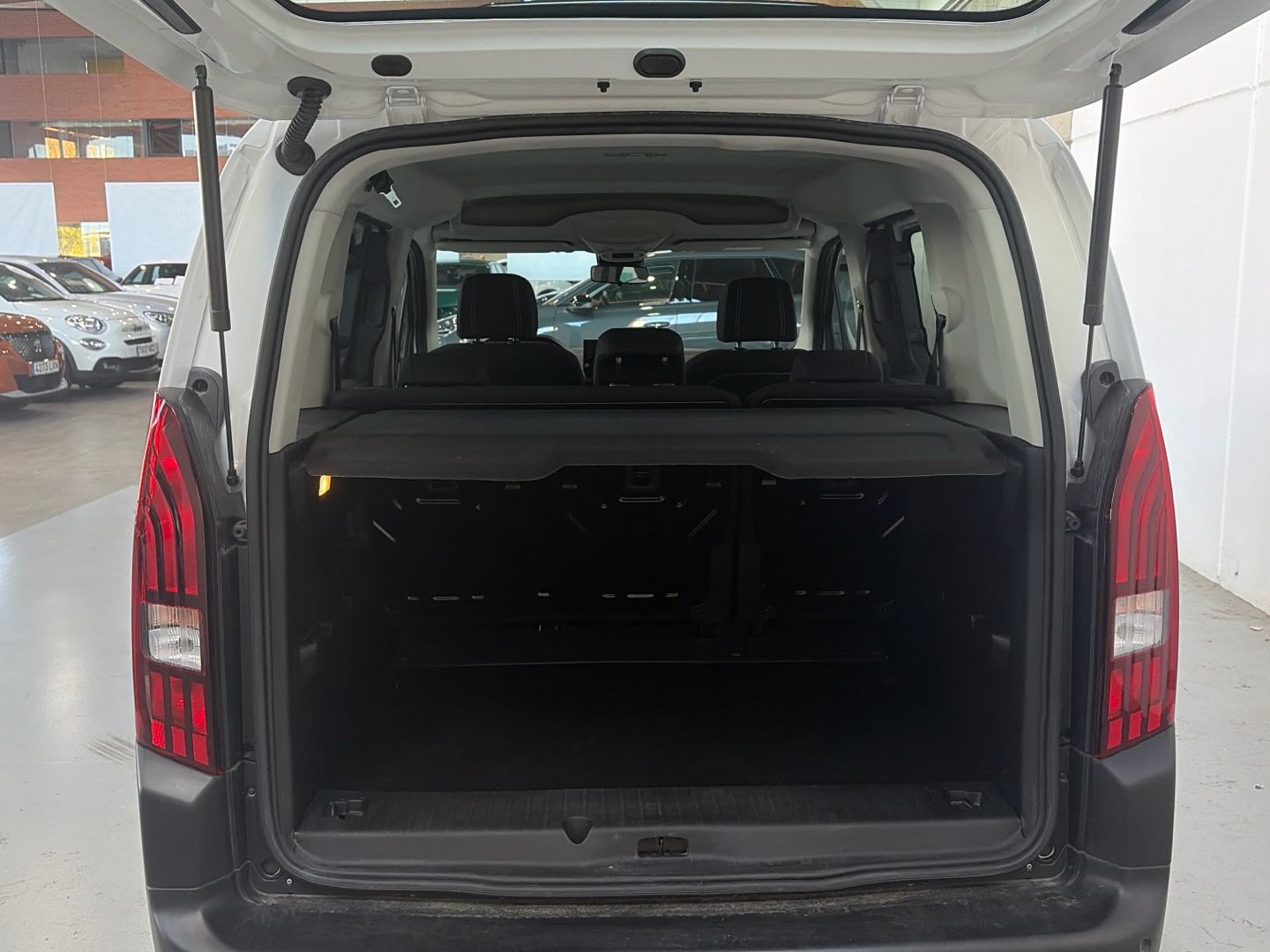 Imatge del vehicle 6