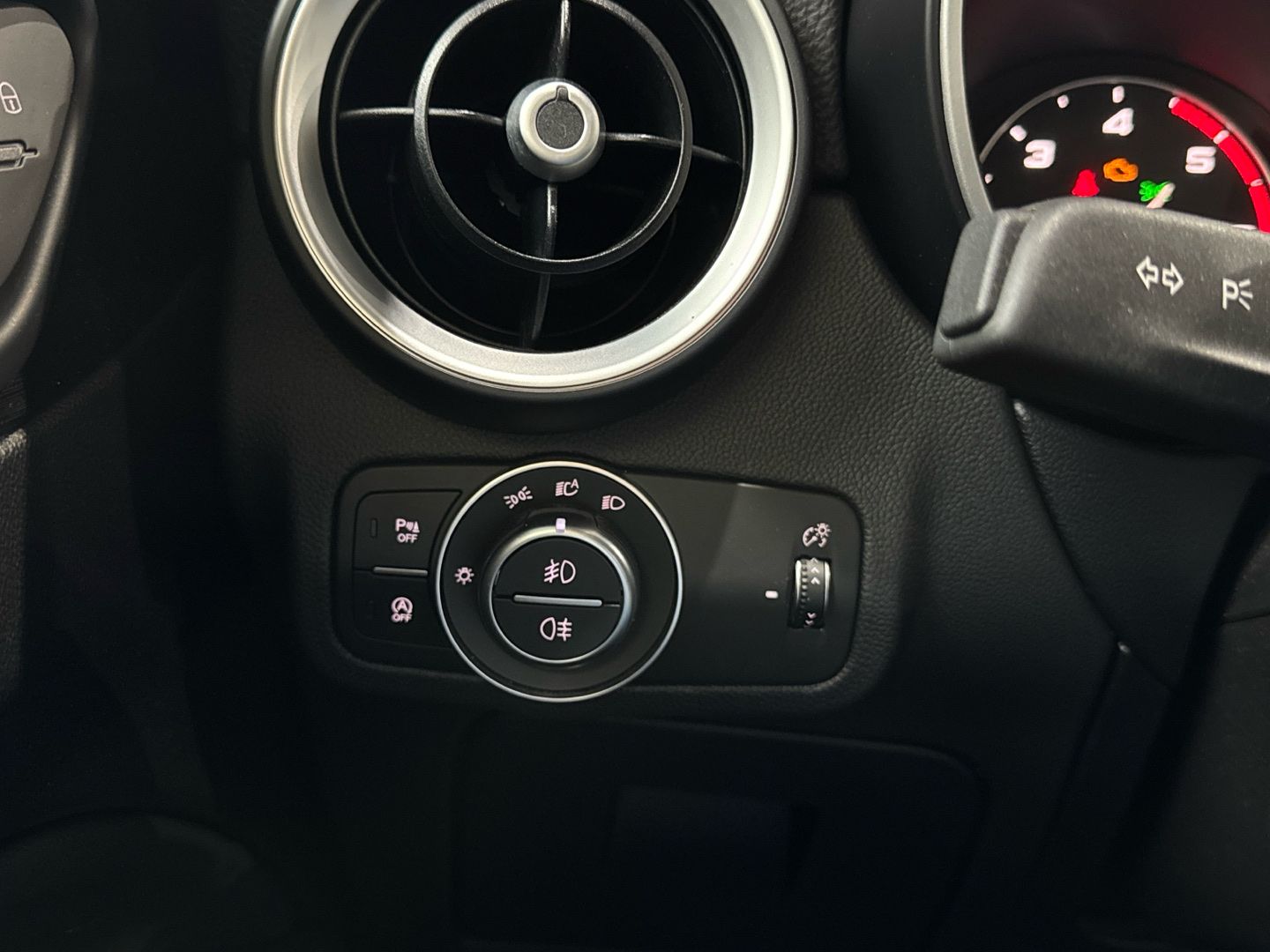 Imatge del vehicle 28