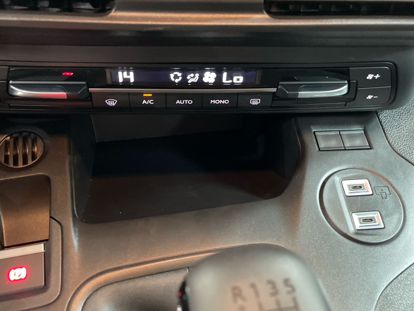 Imatge del vehicle 48
