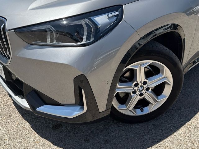 BMW X1 sDrive18d color Gris Plata. Año 2024. 110KW(150CV). Diésel. En concesionario Auto Premier, S.A. - ALCALÁ DE HENARES de Madrid