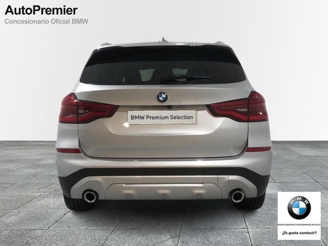 BMW X3 xDrive20d color Gris Plata. Año 2020. 140KW(190CV). Diésel. En concesionario Auto Premier, S.A. La Garena de Madrid