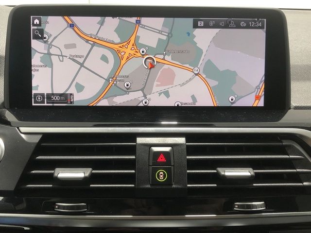 BMW X3 xDrive20d color Gris Plata. Año 2020. 140KW(190CV). Diésel. En concesionario Auto Premier, S.A. La Garena de Madrid