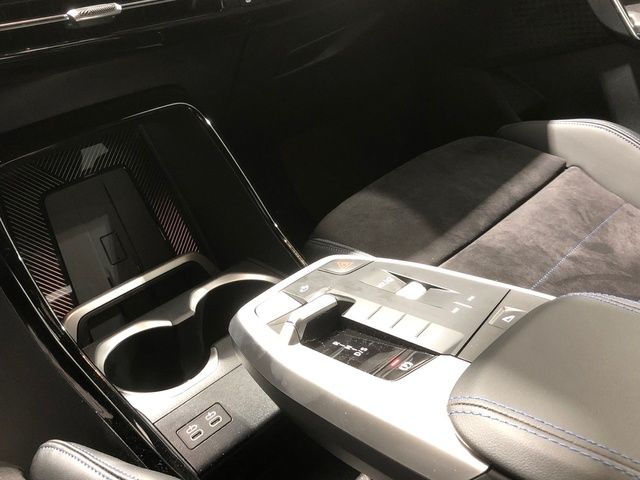 BMW X1 sDrive20d color Gris Plata. Año 2025. 120KW(163CV). Diésel. En concesionario Auto Premier, S.A. - MADRID de Madrid