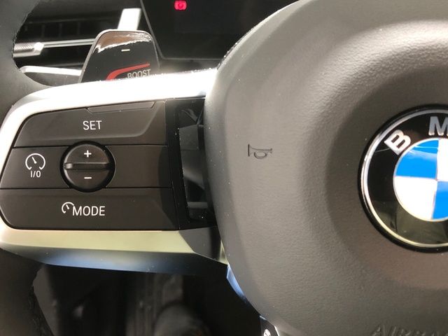 BMW X1 sDrive20d color Gris Plata. Año 2025. 120KW(163CV). Diésel. En concesionario Auto Premier, S.A. - MADRID de Madrid