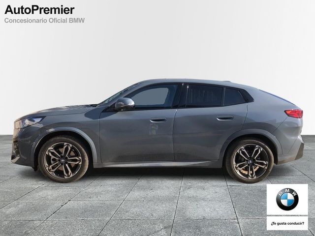 Fotos de BMW iX2 xDrive30 color Gris. Año 2025. 230KW(313CV). Eléctrico. En concesionario Auto Premier, S.A. - ALCALÁ DE HENARES de Madrid