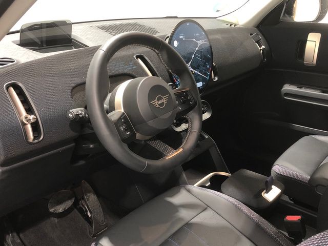 fotoG 13 del MINI MINI Countryman D 120 kW (163 CV) 163cv Diésel del 2024 en Madrid