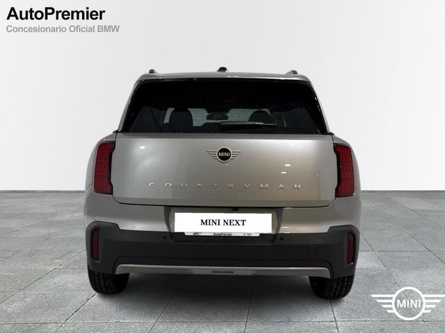 fotoG 4 del MINI MINI Countryman C 125 kW (170 CV) 170cv Gasolina del 2024 en Madrid