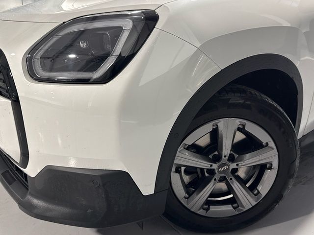 fotoG 5 del MINI MINI Countryman C 125 kW (170 CV) 170cv Gasolina del 2024 en Madrid