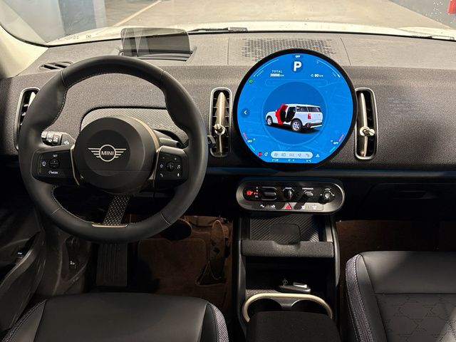 fotoG 6 del MINI MINI Countryman C 125 kW (170 CV) 170cv Gasolina del 2024 en Madrid