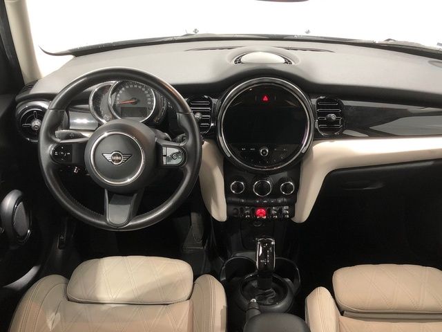 fotoG 6 del MINI MINI Cooper 5 Puertas 100 kW (136 CV) 136cv Gasolina del 2021 en Madrid