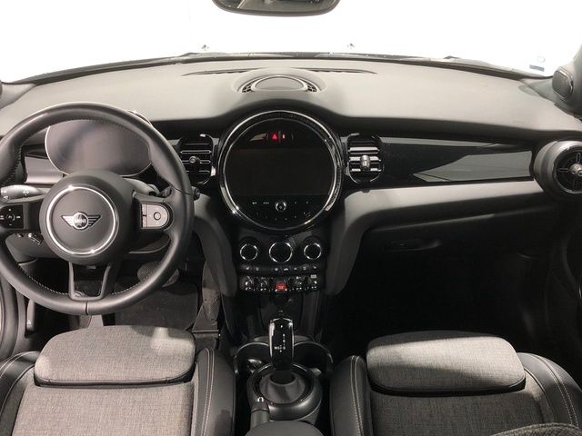 fotoG 6 del MINI MINI Cooper Cabrio 100 kW (136 CV) 136cv Gasolina del 2024 en Madrid