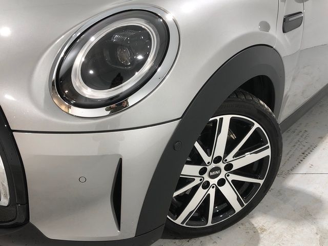 fotoG 5 del MINI MINI Cooper Cabrio 100 kW (136 CV) 136cv Gasolina del 2024 en Madrid