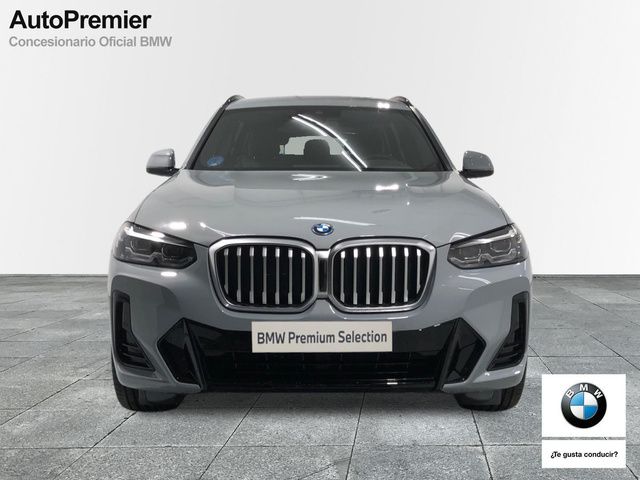 BMW X3 xDrive30e color Gris. Año 2023. 215KW(292CV). Híbrido Electro/Gasolina. En concesionario Auto Premier, S.A. - MADRID de Madrid