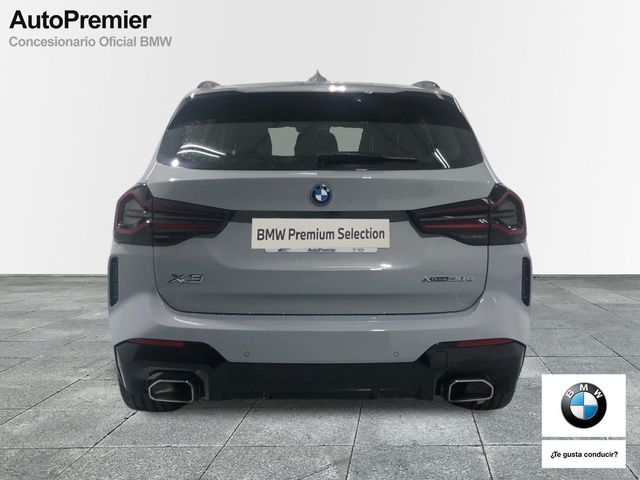 BMW X3 xDrive30e color Gris. Año 2023. 215KW(292CV). Híbrido Electro/Gasolina. En concesionario Auto Premier, S.A. - MADRID de Madrid