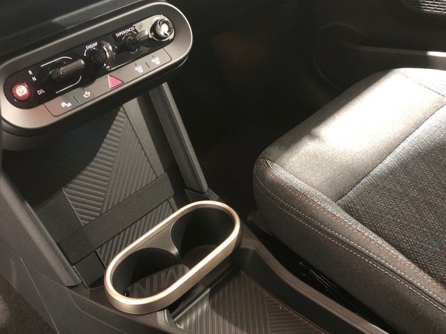 fotoG 12 del MINI MINI Cooper 5 Puertas C 115 kW (156 CV) 156cv Gasolina del 2025 en Madrid