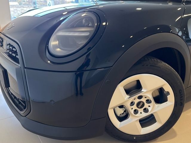 fotoG 5 del MINI MINI Cooper 5 Puertas C 115 kW (156 CV) 156cv Gasolina del 2025 en Madrid